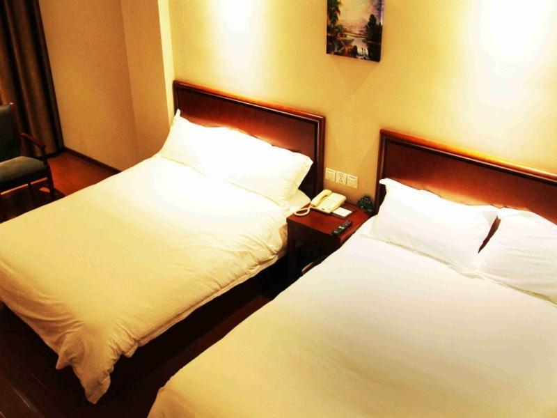 Greentree Inn Shandong Qingdao Development District Sdust Express Hotel Exterior photo