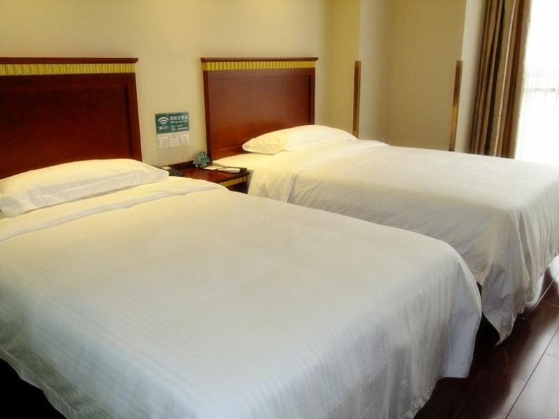 Greentree Inn Shandong Qingdao Development District Sdust Express Hotel Exterior photo