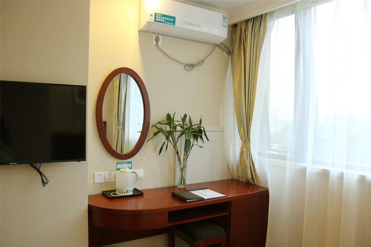 Greentree Inn Shandong Qingdao Development District Sdust Express Hotel Exterior photo