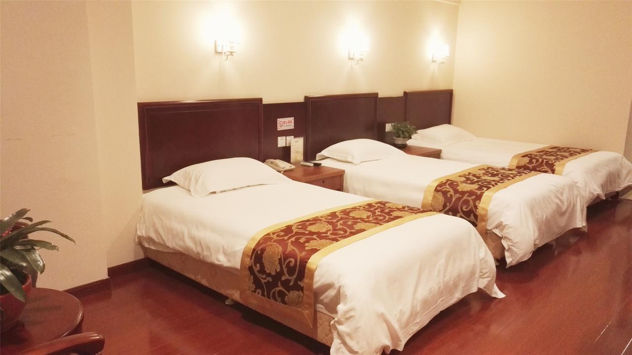 Greentree Inn Shandong Qingdao Development District Sdust Express Hotel Exterior photo